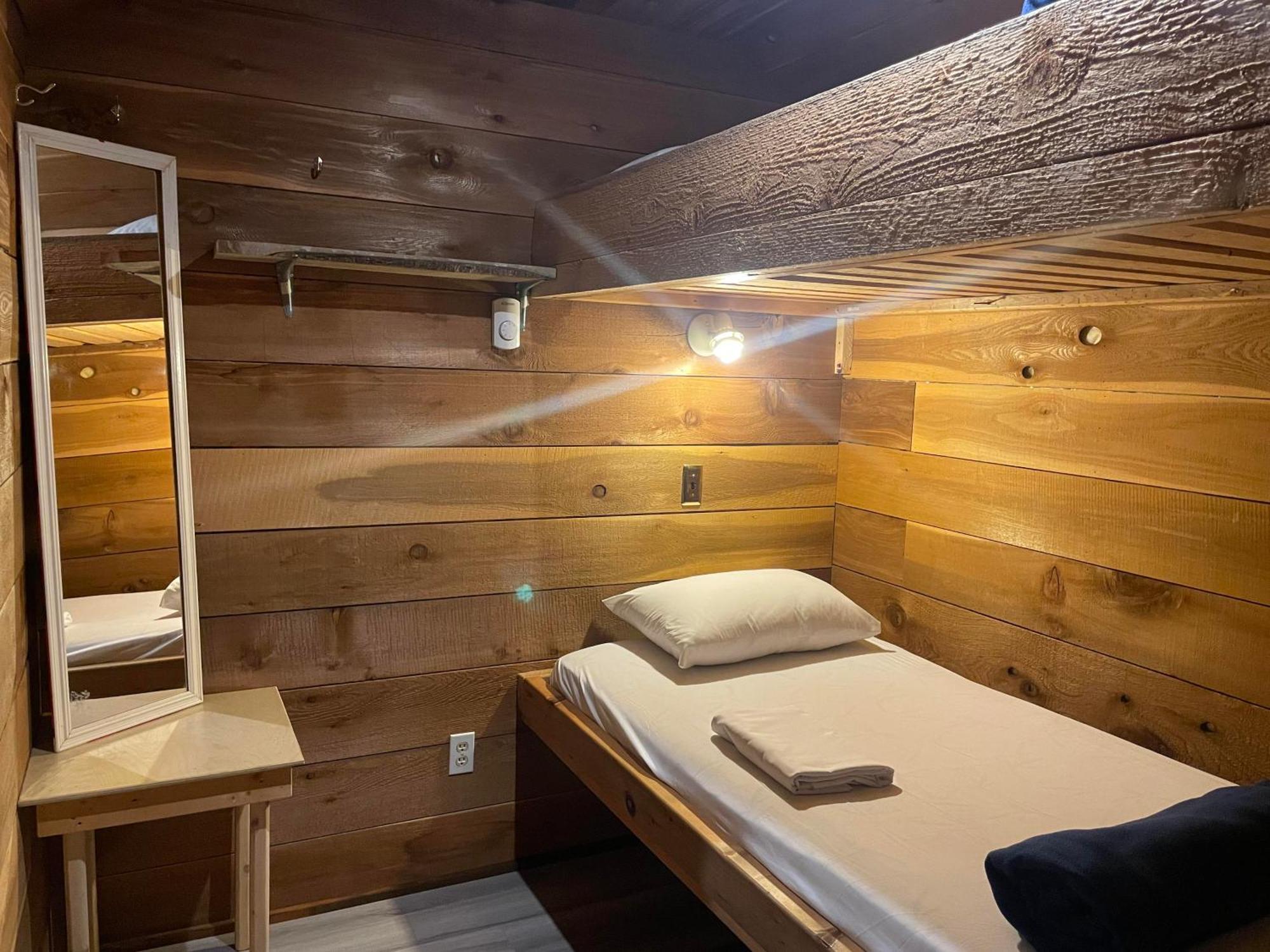 The Hiker Huts at Wild Coast Wilderness Resort Port Renfrew Exterior foto