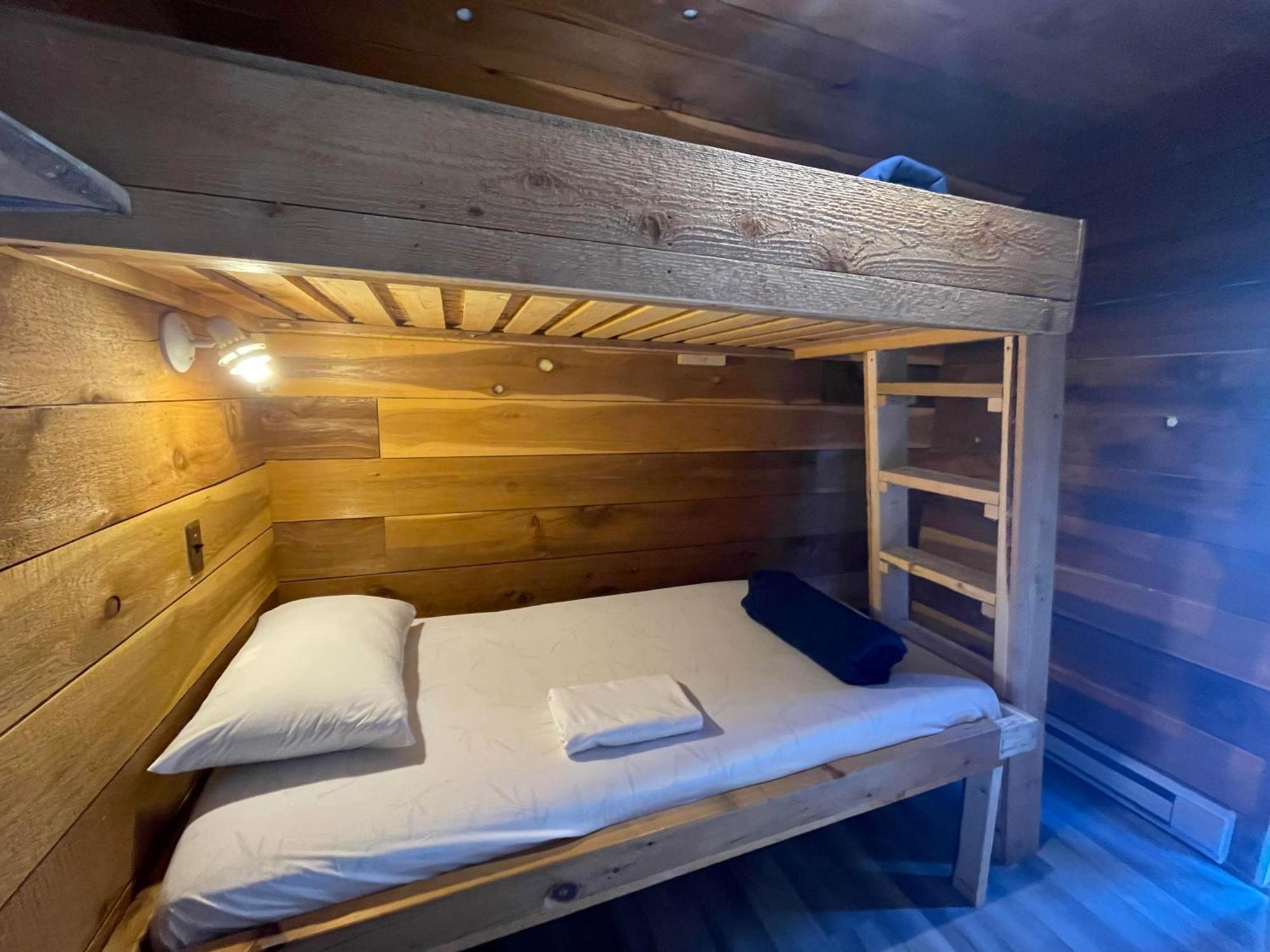 The Hiker Huts at Wild Coast Wilderness Resort Port Renfrew Exterior foto